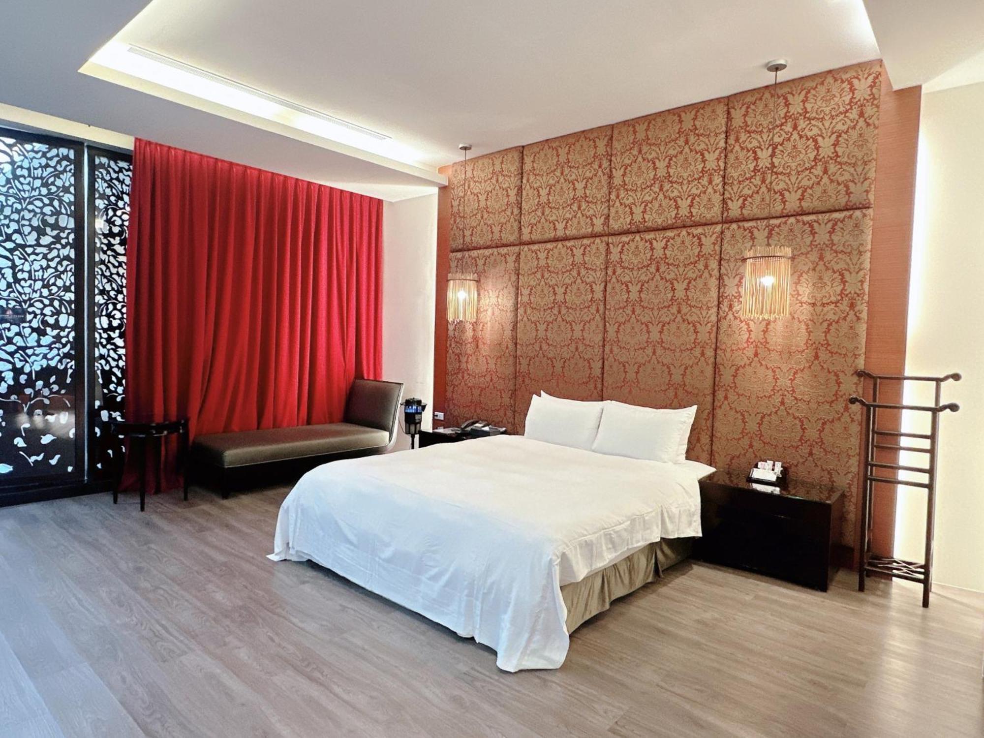 Orient Luxury Villa Motel Huwei Exterior photo